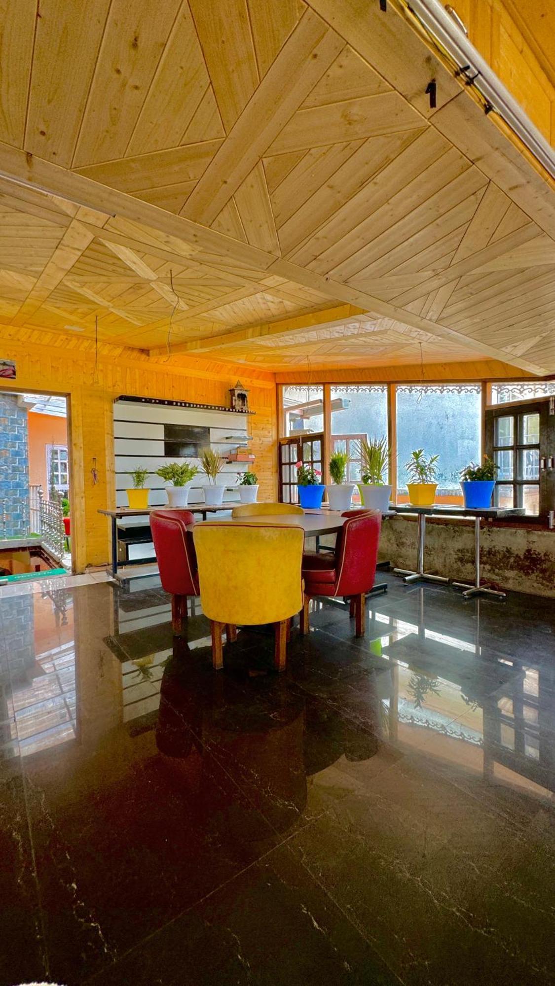 Hotel Apple Regency Shimla Exterior photo