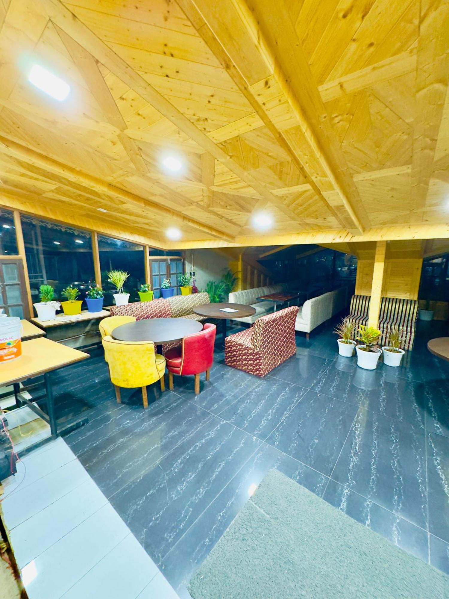 Hotel Apple Regency Shimla Exterior photo